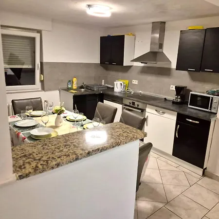 公寓 Moeblierte In